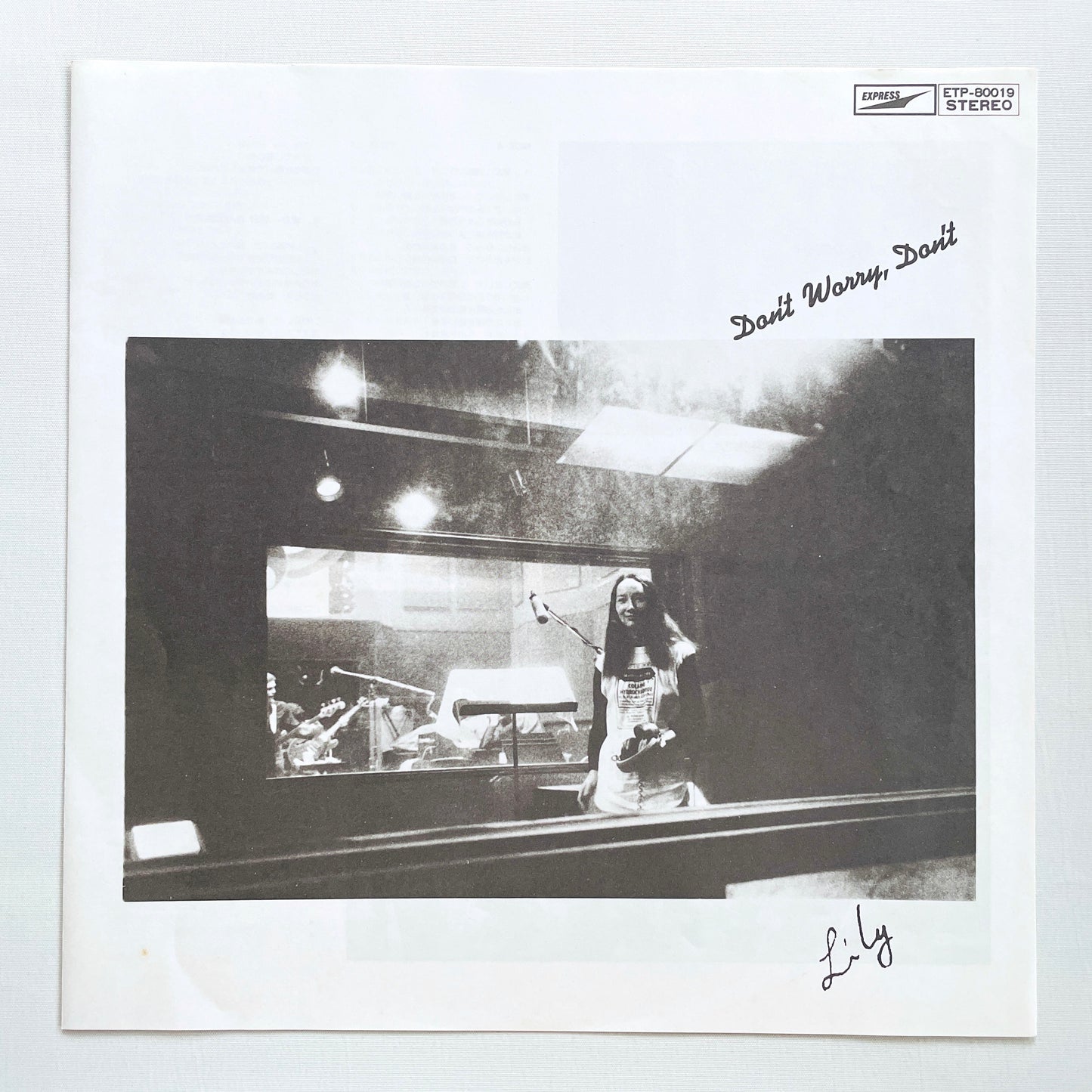 Lily – Don't Worry, Don't (Original)