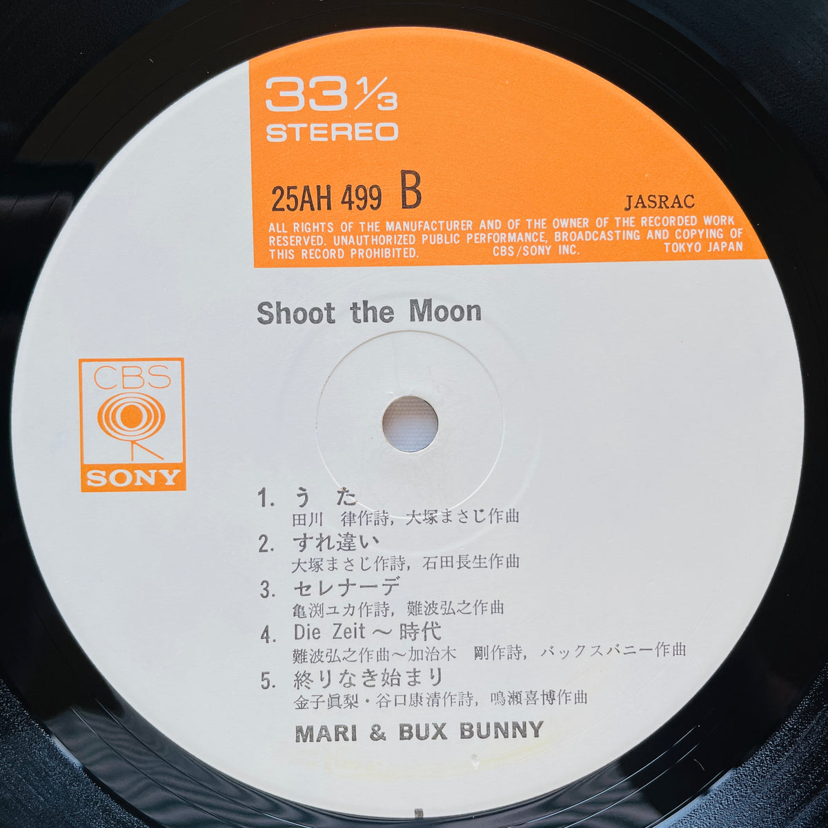 Mari & Bux Bunny – Shoot The Moon (Original)